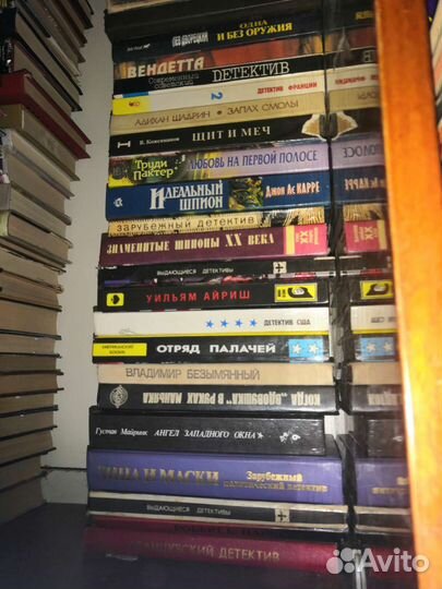 Детективы в твёрдом переплёте