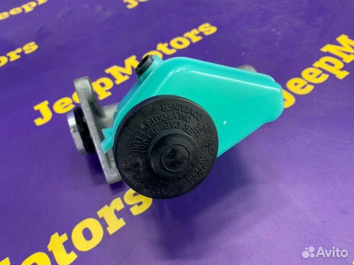 Главный тормозной цилиндр Toyota Corolla AE101