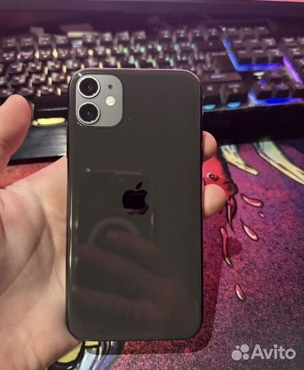 iPhone 11, 64 ГБ