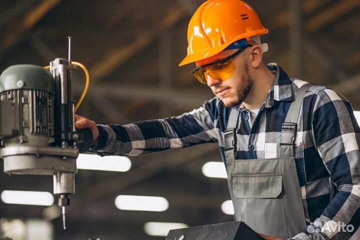 Токарь / фрезеровщик / Набережные Челны