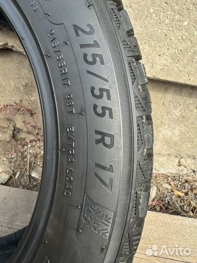 Michelin X-Ice North 4 215/55 R17 91T