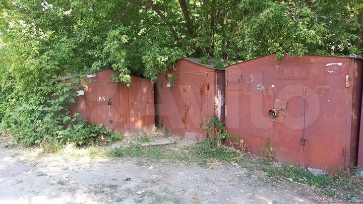 Гараж, > 30 м²