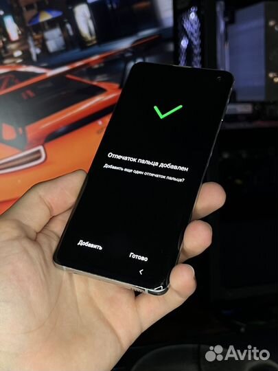 Samsung Galaxy S10, 8/128 ГБ