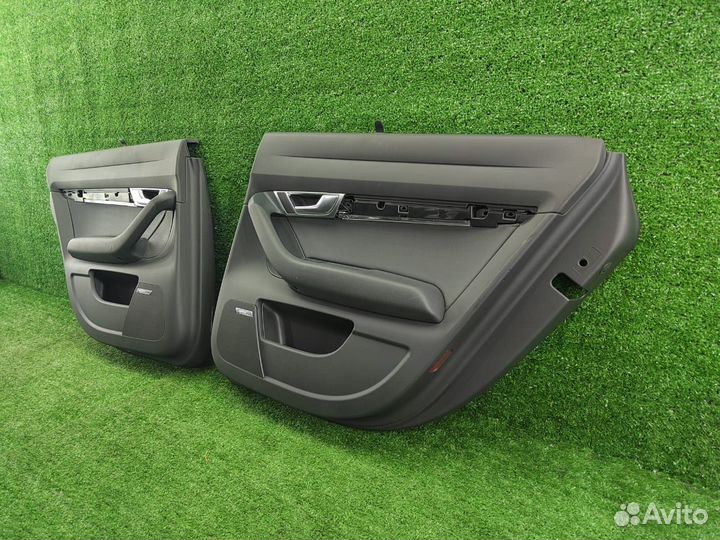 Обшивки здних дверей с шторками Audi A6 C6 4F дефе