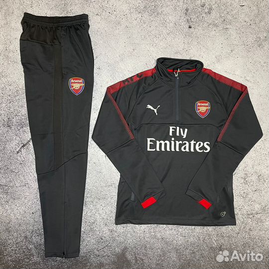 Тренировочный футбольный костюм