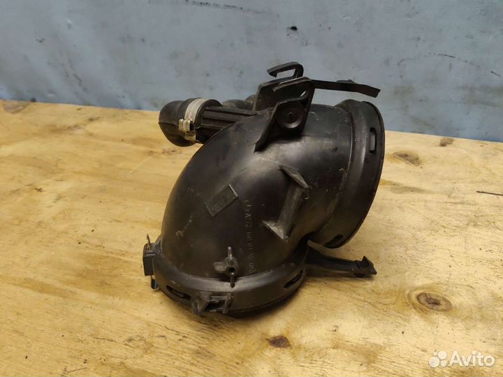 Воздуховод Mercedes W203 C203 M272