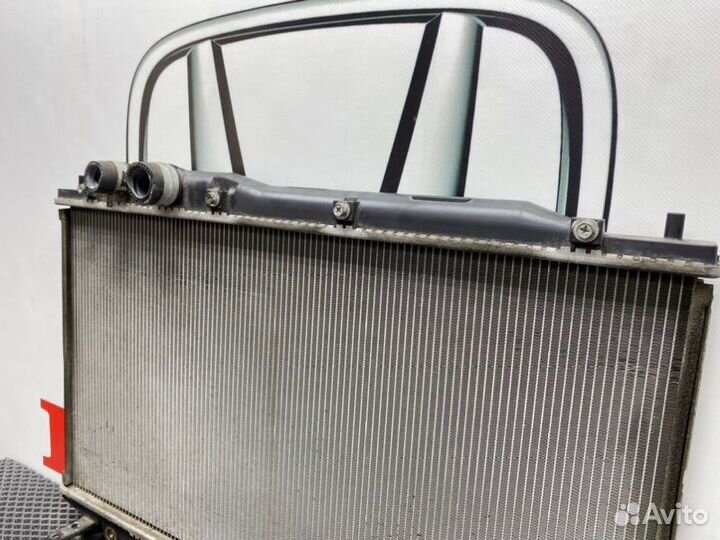 Радиатор охлаждения двигателя Honda Civic