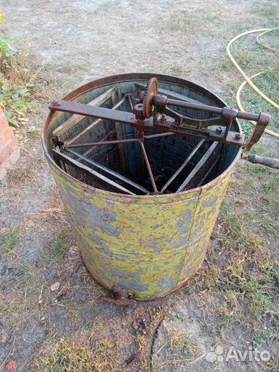 Медогонка 4 рамочная