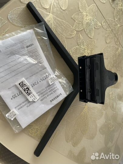 Монитор Samsung F22