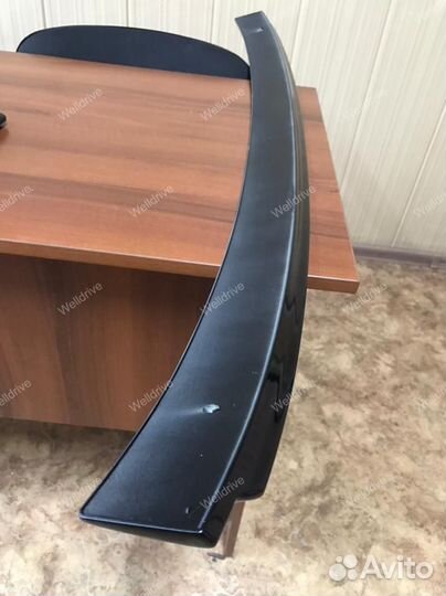 Спойлер верхний BMW 5 F10 на заднее стекло черный