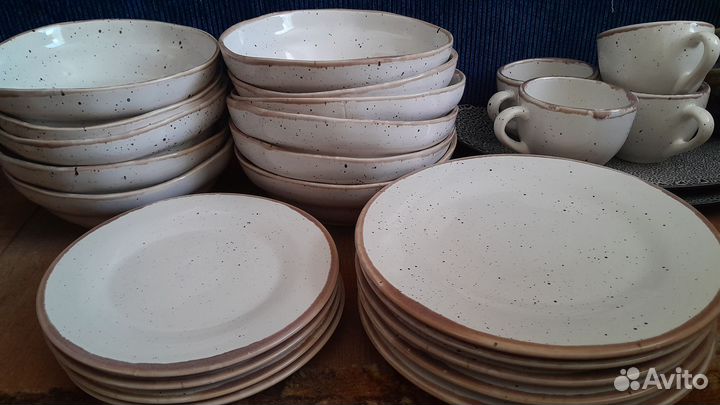Набор фарфоровые тарелки