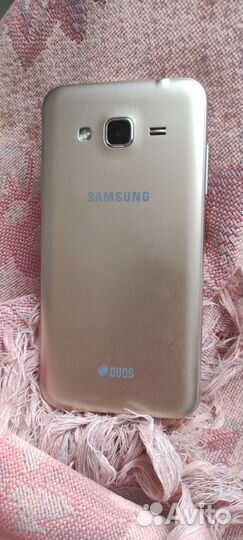 Samsung Galaxy J2 (2017), 8 ГБ