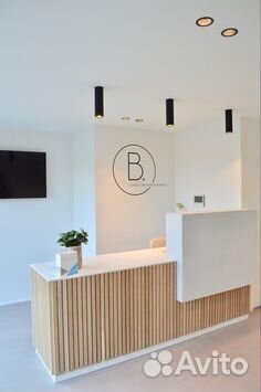 Стойка ресепшн