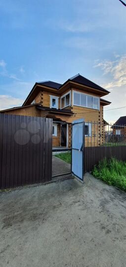 Дом 190 м² на участке 10 сот.