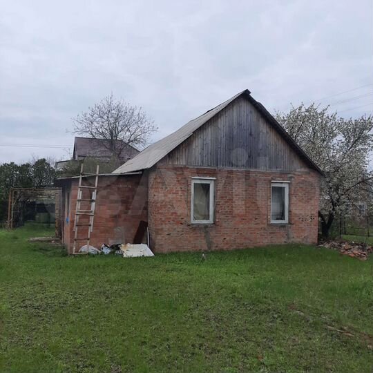 Дом 40 м² на участке 6 сот.