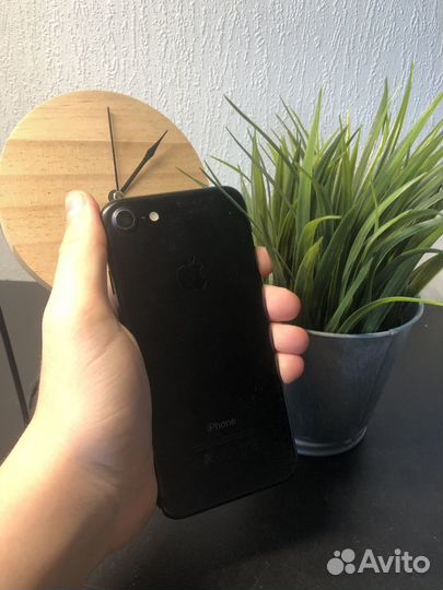 iPhone 7, 32 ГБ