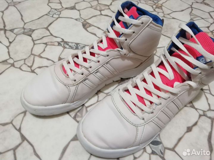 Кроссовки Adidas