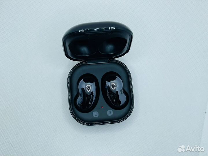 Беспроводные наушники Samsung Galaxy Buds Live