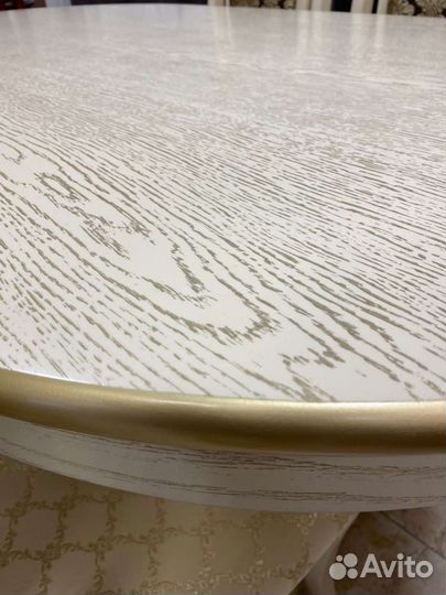 Кухонный стол