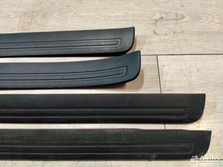 Накладка на порог Toyota Chaser GX105 1GF beams