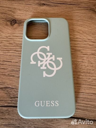 Чехлы на iPhone 13 pro Guess