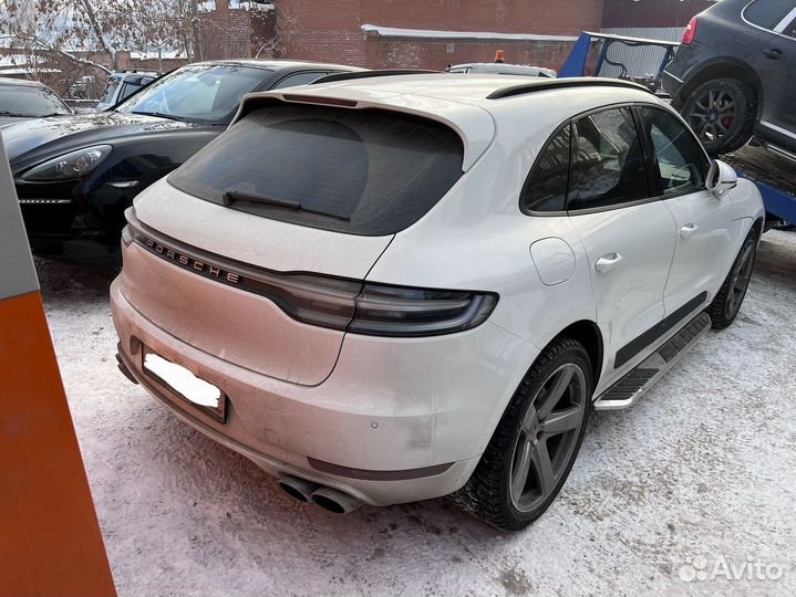 Крышка багажника и фонари Porshe macan