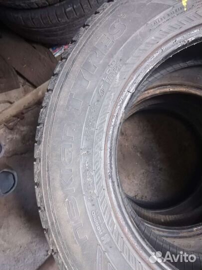 Nokian Tyres Hakka Blue 215/65 R16