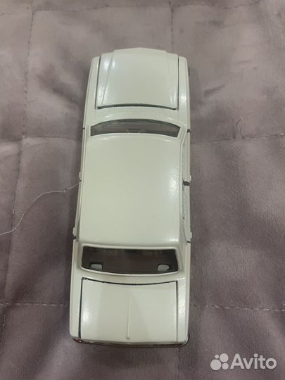 Модель 1:43 СССР Волга-3102