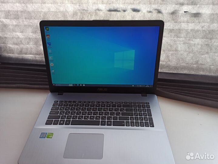 Asus VivoBook 17/RAM 6Gb DDR4/i3 6006u/Nvidia 2 Gb