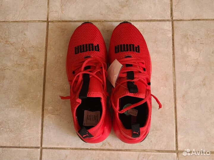 Кроссовки мужские 41 размер оригинал новые