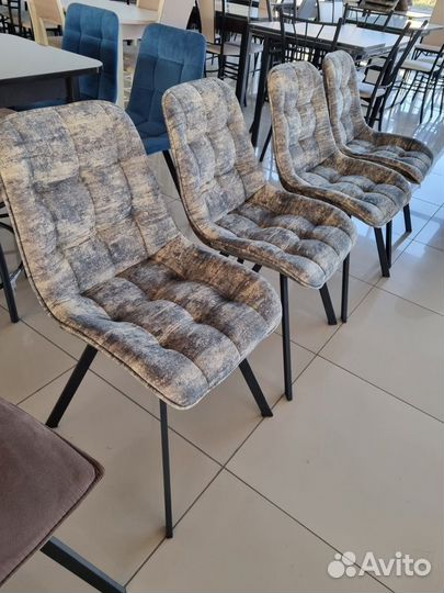 Стулья на металлокаркасе