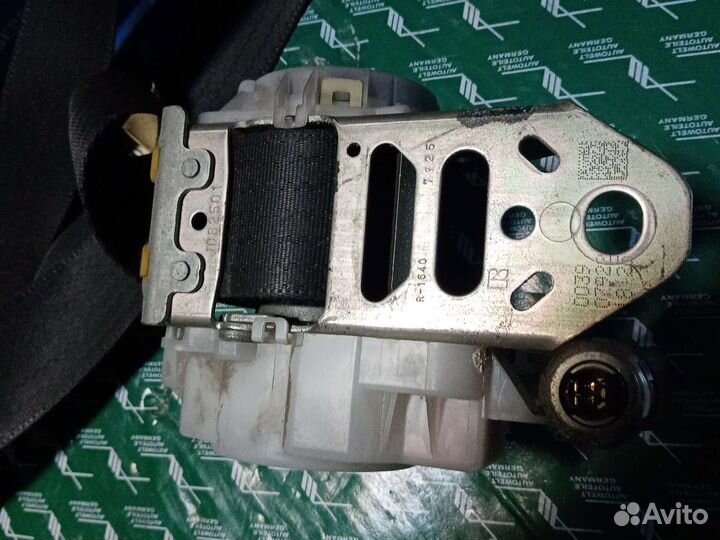 Ремень безопасности передний правый Toyota Lexus