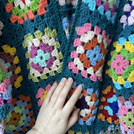 Кардиган бабушкин квадрат кроше вязаный