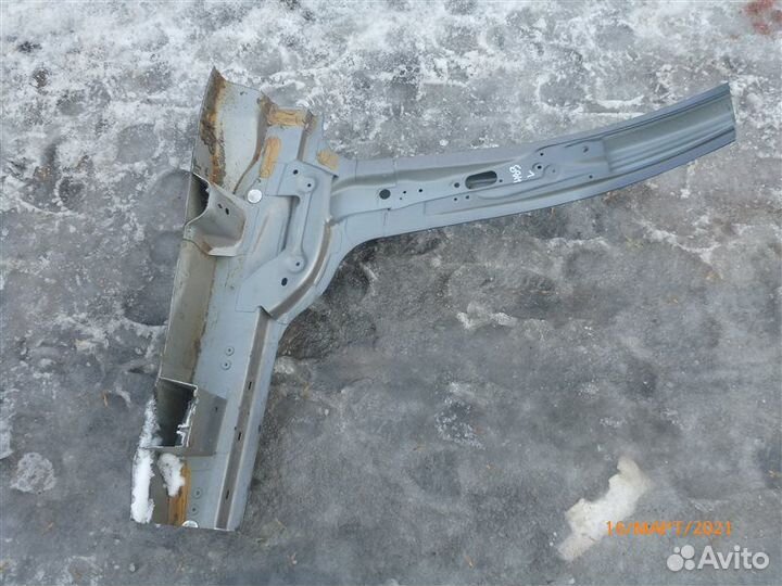 Стойка кузова центральная левая Volvo Xc70 BZ95