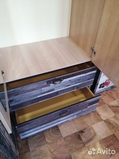 Шкаф платяной детский