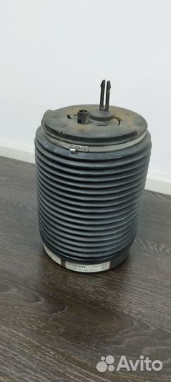 Пневмоподушка задняя правая Вольво XC90