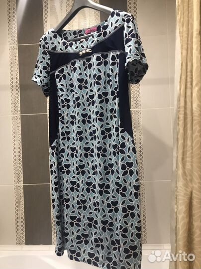 Платья женские 56-58 размер 4 шт