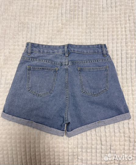 Джинсовые шорты