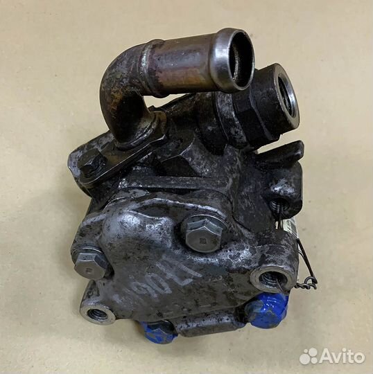 Насос гур VW Passat/Audi KYB 105