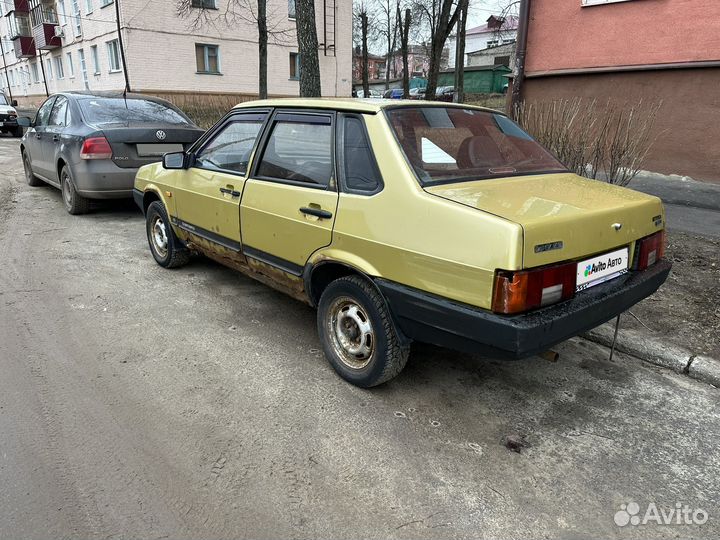 ВАЗ 21099 1.5 МТ, 2000, 300 000 км