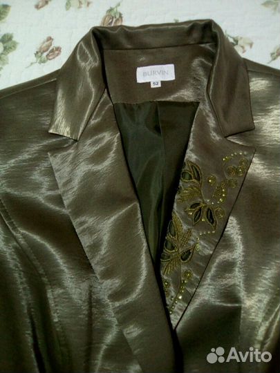 Костюм женский