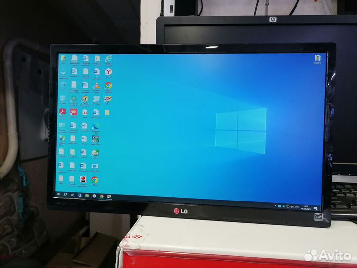 Монитор LG 22MP55