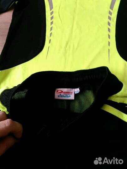 Футболка и шорты Demix р.128 и щетки для ног