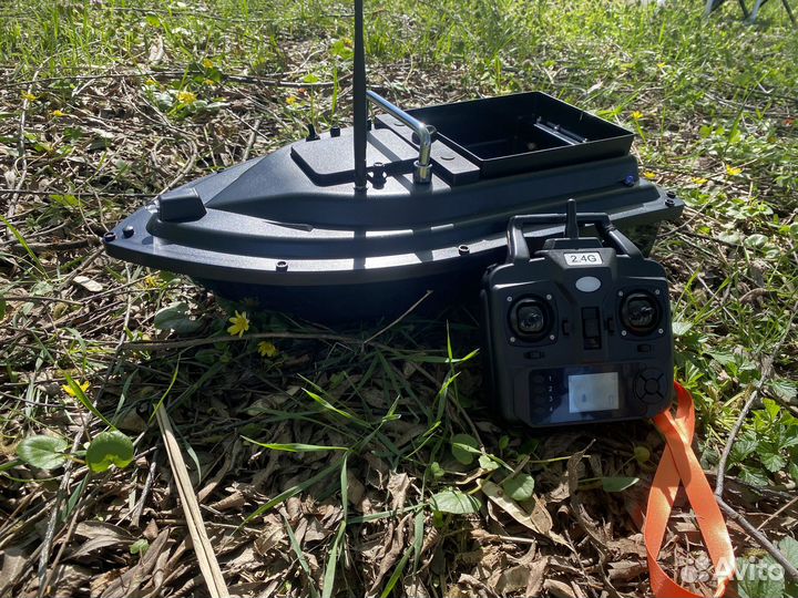 Прикормочный кораблик с gps на 16 точек