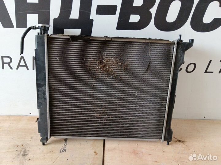Радиатор охлаждения двигателя Nissan Lafesta NB30