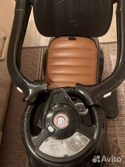 Машинка толокар с ручкой