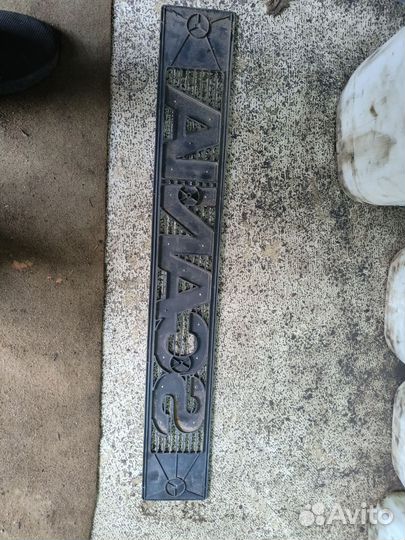 Эмблема Scania