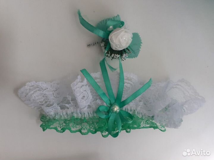 Подвязка и бутоньерка