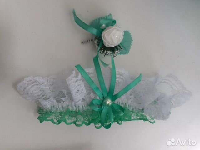 Подвязка и бутоньерка