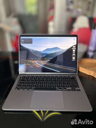 Apple MacBook air 13 2020 m1 8gb 256